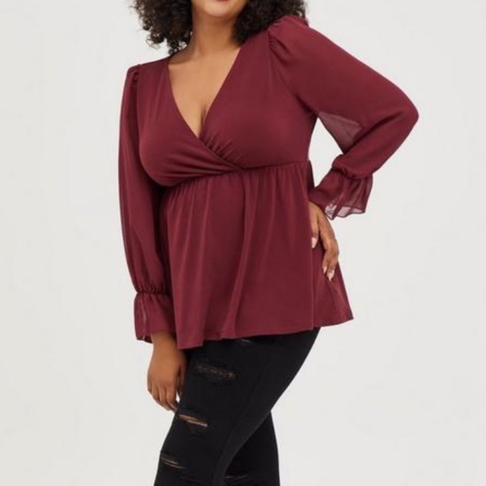 NWT Torrid Babydoll Studio Knit Chiffon Sleeves Surplice Top
